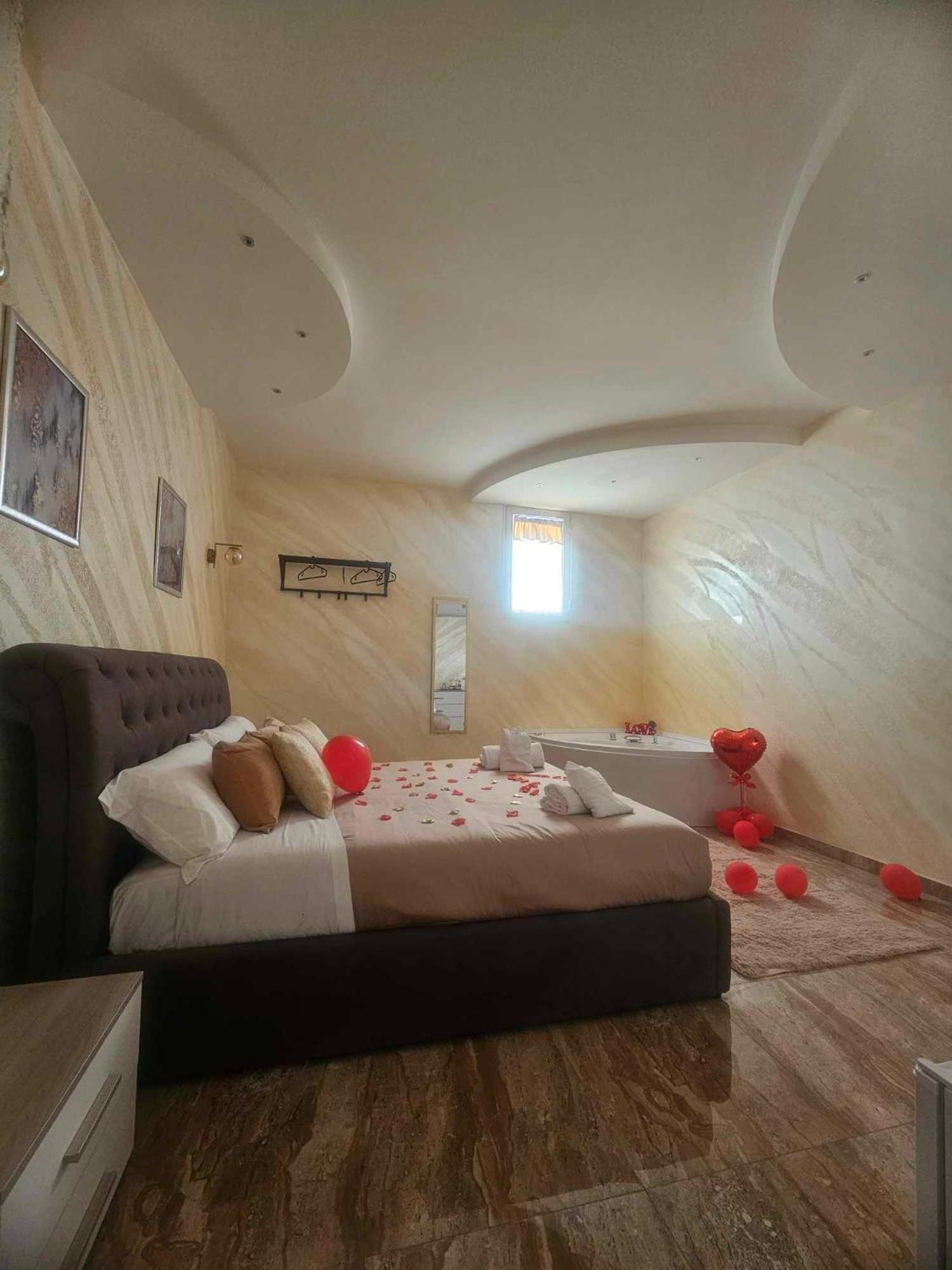 Golden House Sicily Hotel คาตาเนีย ภายนอก รูปภาพ